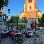 Romantikurlaub Im Weindorf *